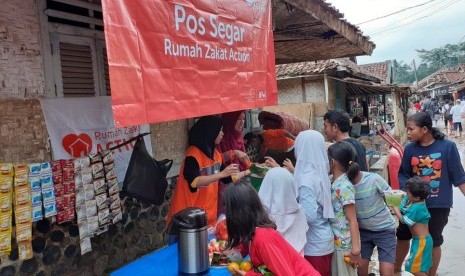 Warga senang dengan kehadiran Pos segar Rumah Zakat.