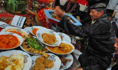 Warga termasuk Ninik-Mamak, Alim-Ulama, dan Penghulu, mengikuti kegiatan 