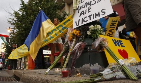 Warga Ukraina di Philadelphia berkabung atas jatuhnya pesawat Malaysia Airlines MH17 