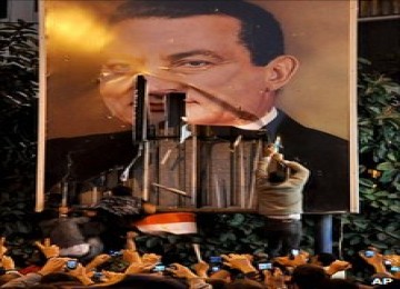 Warga Mesir memprotes pemerintahan Presiden Hosni Mubarak