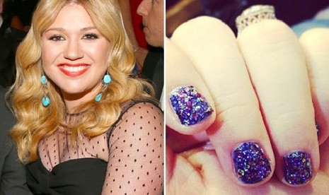 Warna kuku Kelly Clarkson