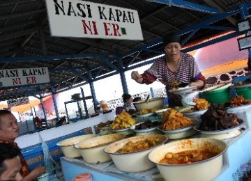 Warung kuliner di Pasar Lereng, Kota Bukittinggi, Sumatera Barat