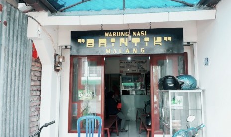 Warung Rawon Brintik, Malang, Jawa Timur.