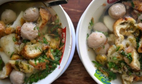 Waspadai bakmi bakso yang mengandung boraks.