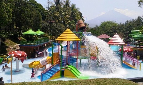 Water Boom Kyai Langgeng.