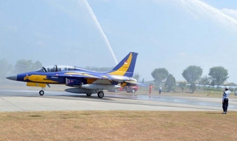 Water spray welcomes T-50i Golden Eagle at Iswahjudi Air Force Base in Magetan, East Java on Wednesday.