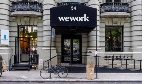 WeWork, penyedia layanan berbagi kantor.