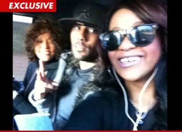 Whitney, Nick, dan Bobbi Kristina