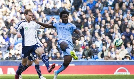 Wilfried Bony (kanan)