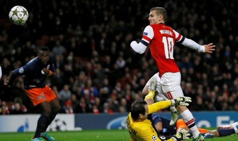 Wilshere mencetak gol perdana Arsenal saat melawan Montpellier 2-0 dalam lanjutan Liga Champions Kamis (22/11) dini hari