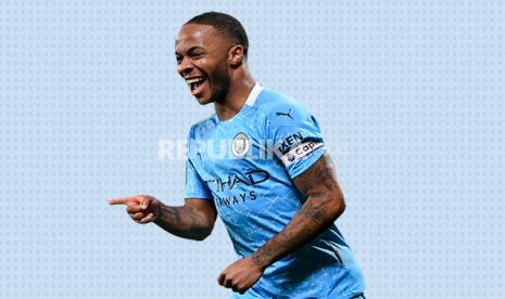 Winger Manchester City Raheem Sterling memburu gol ke-100 di bawah asuhan Pep Guardiola saat bertandang ke markas Liverpool dalam lanjutan Liga Primer Inggris, Ahad (7/2).