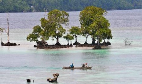 Wisata Bahari di Banggai Kepulauan, Sulawesi Tengah.