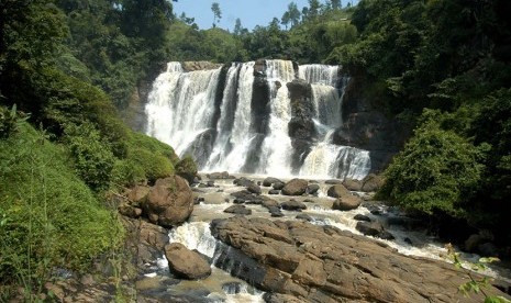 Wisata Curug Malela di Bandung Barat.