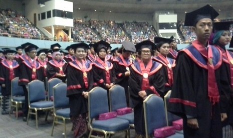 Wisuda Sarjana Unkris yang digelar di Jakarta Convention Center (JCC), Selasa (1/9). 