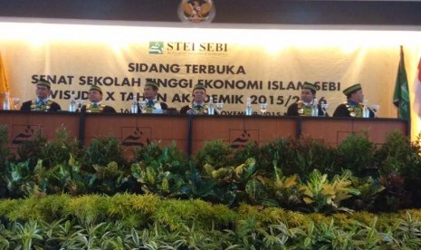 Wisuda STEI SEBI Angkatan X, Sabtu (28/11).