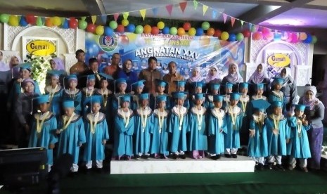 wisuda TK Bina Insani