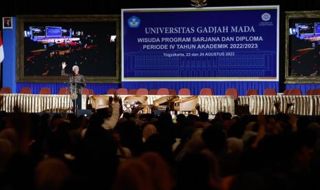 Wisuda Universitas Gadjah Mada (UGM) di Auditorium Graha Sabha Pramana UGM, Kabupaten Sleman, DIY. 