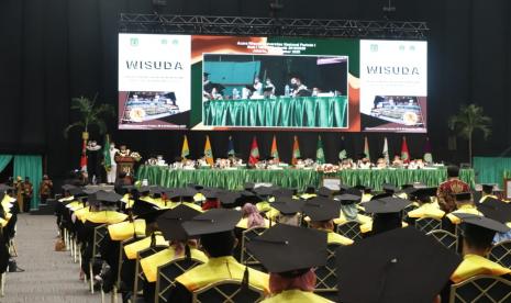 Wisuda Unas