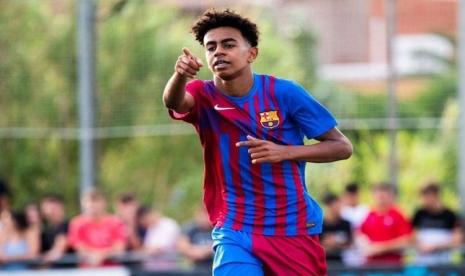 Wonderkid Barcelona, Lamine Yamal. Yamal mencatat rekor sebagai pemain termuda yang merumput sebagai starter di sepanjang sejarah La Liga Spanyol.  