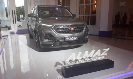 Wuling Almaz resmi diluncurkan dengan harga Rp 318.8 juta per unit.