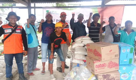 Yayasan Al Maghfirah BPJS Ketenagakerjaan membantu meringankan beban para korban gempa di Provinsi Sulawesi Tengah. 