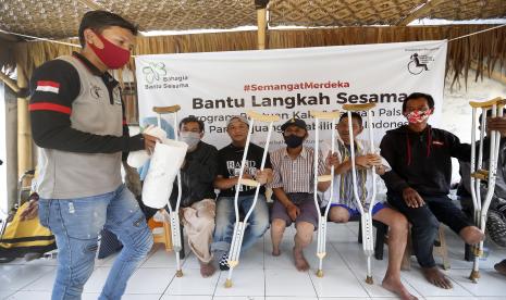 Yayasan Bahagia Bantu Sesama bantu Pejuang Disabilitas