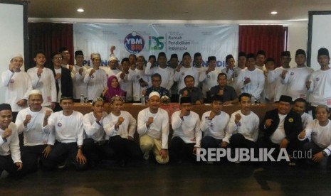 Yayasan Baitul Maal BRI (YBM BRI) menggelar pelatihan bagi pendidik pondok pesantren mitra YBM BRI di Bandung.