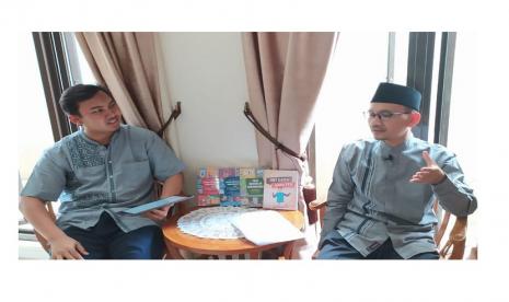 Yayasan Bangun Pemimpin Masa Depan adakan Program Sekolah Relawan bersama Pakar Fikir Muamalah Oni Sahroni, Sabtu (21/3).