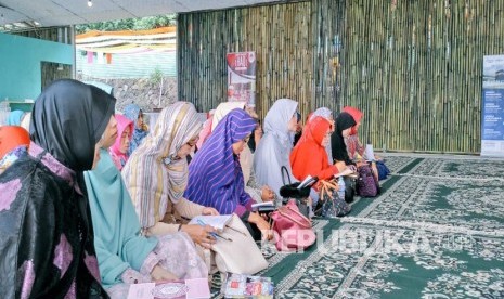 Yayasan iHAQi Indonesia menggelar  Workshop Qira’at dan Ngobrol Santai bareng Artis di Pesantren Kreatif iHAQi Bandung (29/9).