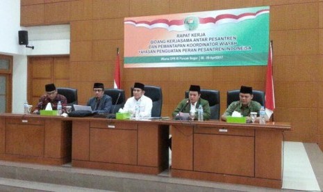 Yayasan Penguatan Peran Pesantren indonesia ( YP3I ) menggelar temu nasional pesantren di Puncak, Bogor, Jawa Barat, 8-9 April 2017.