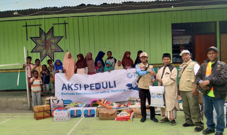 YBM PLN memberikan bantuan untuk korban kerusuhan di Wamena.