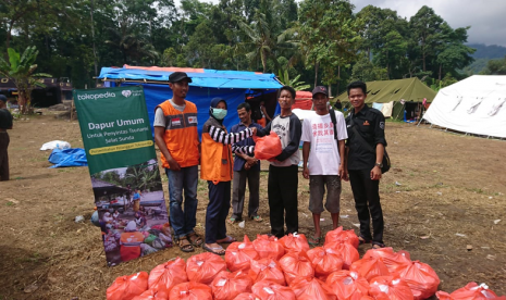 YMM Freeport gandeng Rumah Zakat beri bantuan untuk korban tsunami Selat Sunda.