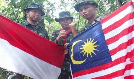 Yonif Linud 501/Kostrad menggelar operasi patok batas RI-Malaysia