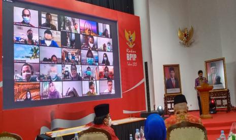  Yudian Wahyudi, Kepala Badan Pembinaan Ideologi Pancasila (BPIP), di acara peluncuran Zona Integritas dan Jaringan Dokumentasi dan Informasi Hukum (JDIH) di lingkungan BPIP, di gedung Sekretariat Wakil Presiden, Rabu (7/10). 