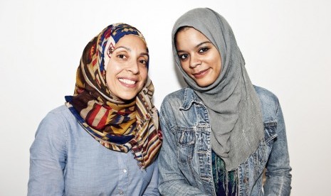 Zainab Ismail (kiri) dan Kalene Santana