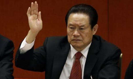 Zhou Yongkang, mantan Kepala Keamanan Dalam Negeri China (71 tahun), ditangkap pihak berwenang atas tuduhan menerima uang suap dan pembocoran rahasia negara, Sabtu (6/12) (Foto: dok). Zhou Yongkang, mantan Kepala Keamanan Dalam Negeri China (71 tahun), dit