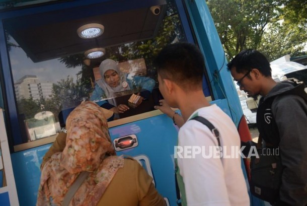 Bantah Pernyataan Agen, Yaya Toure Masih Ingin Bermain 