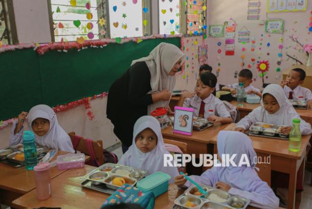 INDEF Soroti Adopsi Prinsip Halal dalam Program MBG dan Kopdes Merah Putih