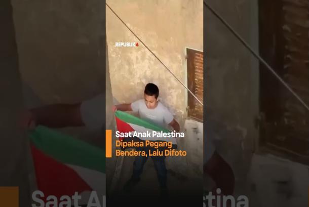 Saat Anak Palestina Dipaksa Pegang Bendera Lalu Difoto