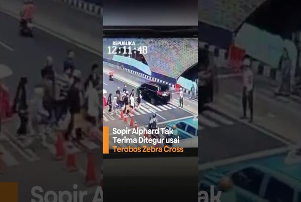 Sopir Alphard Tak Terima Ditegur usai Terobos Zebra Cross
