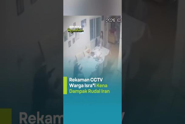 Rekaman CCTV Warga Israel Kena Dampak Rudal Iran