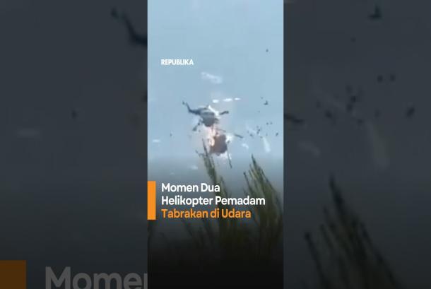 Momen Dua Helikopter Pemadam Tabrakan di Udara