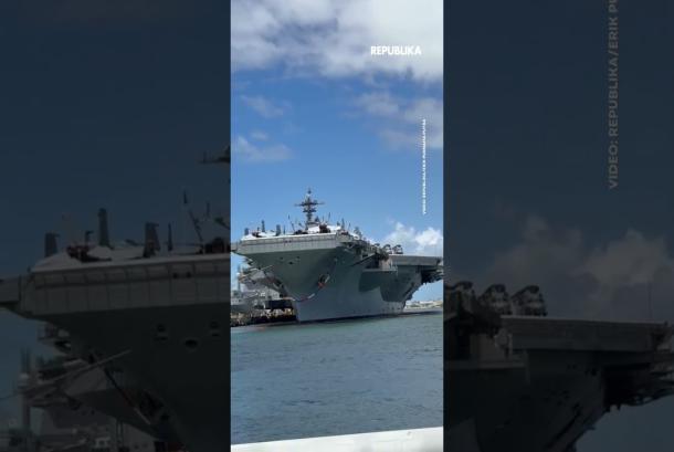 Lihat Langsung Kapal Induk AS Bertenaga Nuklir di Pearl Harbor