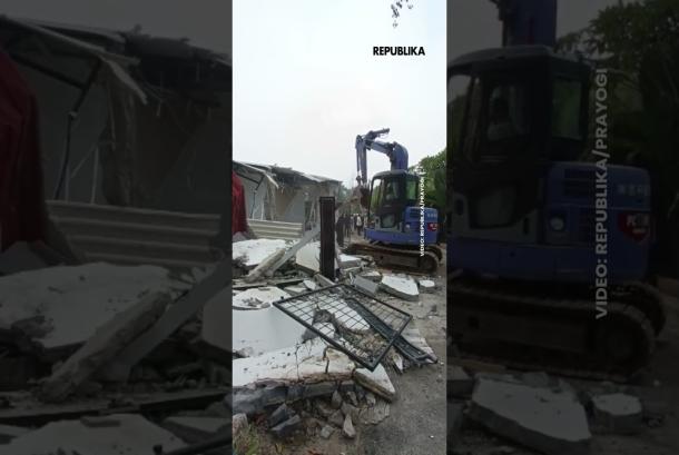 Bangunan Mewah di Lapas Cibinong Dibongkar