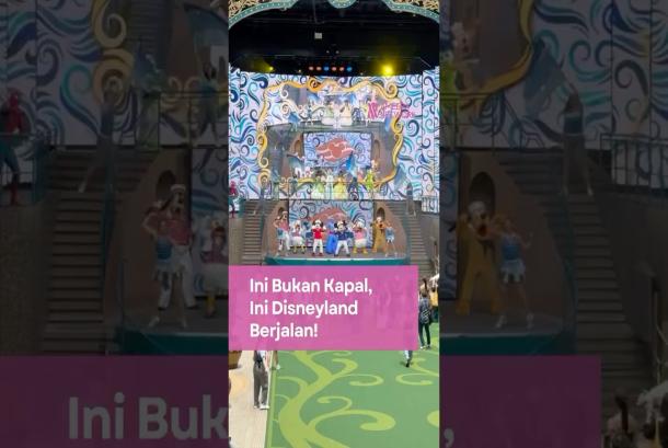 Ini Bukan Kapal Ini Disneyland Berjalan