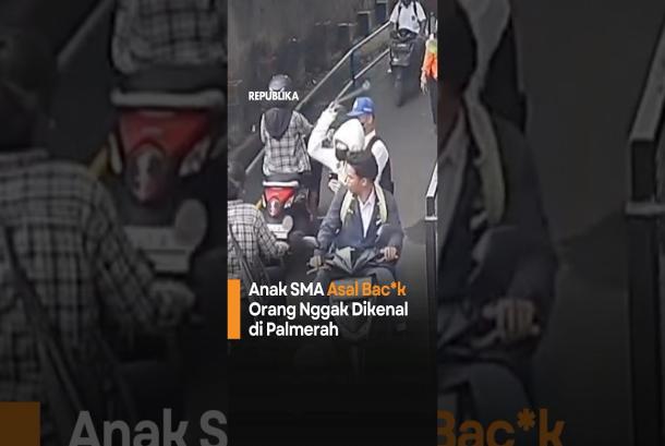 Anak SMA Asal Bacok Orang Nggak Dikenal di Palmerah