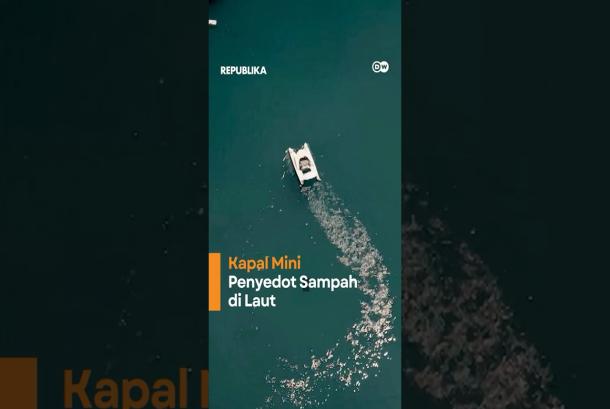 Kapal Mini Penyedot Sampah di Laut Cukup Dikendalikan dengan Remote Control