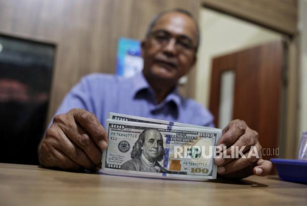 Rupiah Tertekan, Investor Optimistis Penutupan Pemerintah AS Berakhir