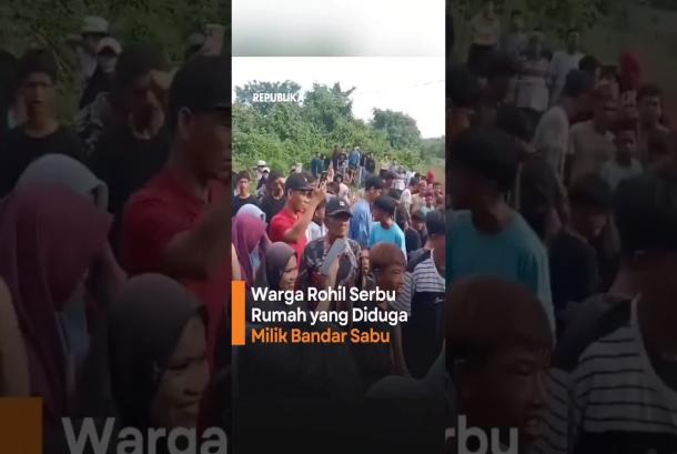 Warga Menyerbu Rumah diduga Markas Bandar Narkba