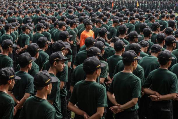 Komcad Tunggu Persetujuan Jokowi<script async src=